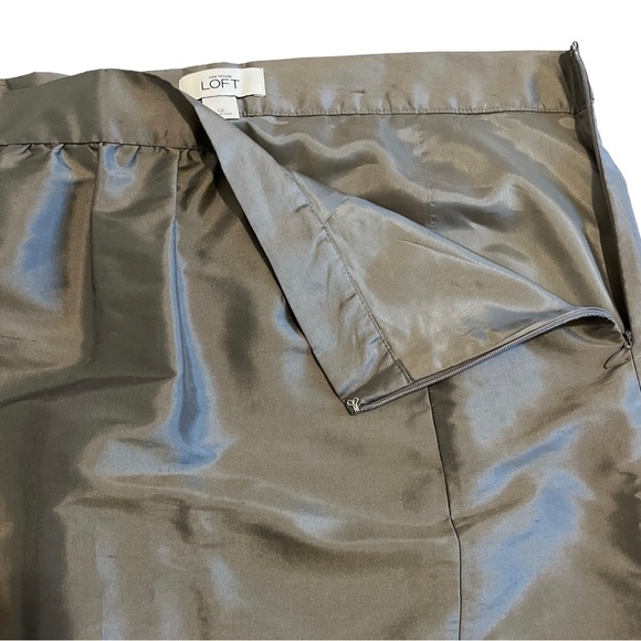 Ann Taylor Loft Gray Silk Skirt Size 12 - Picture 4 of 6